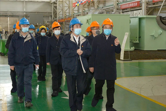 临潼区委书记王浩深入db电竞调研疫情防控及复工复产工作